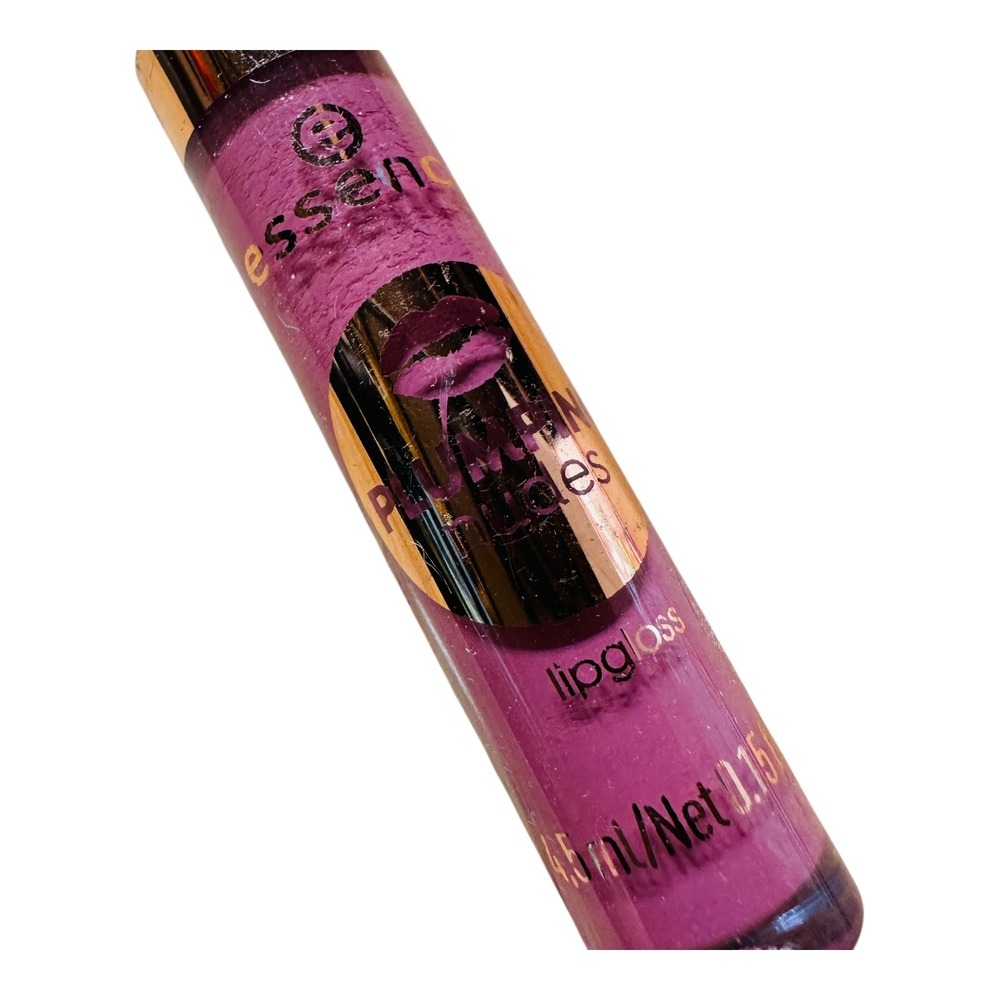 Essence Plumping Nudes Lip Gloss 04 Thats Big - Picture 2 of 3